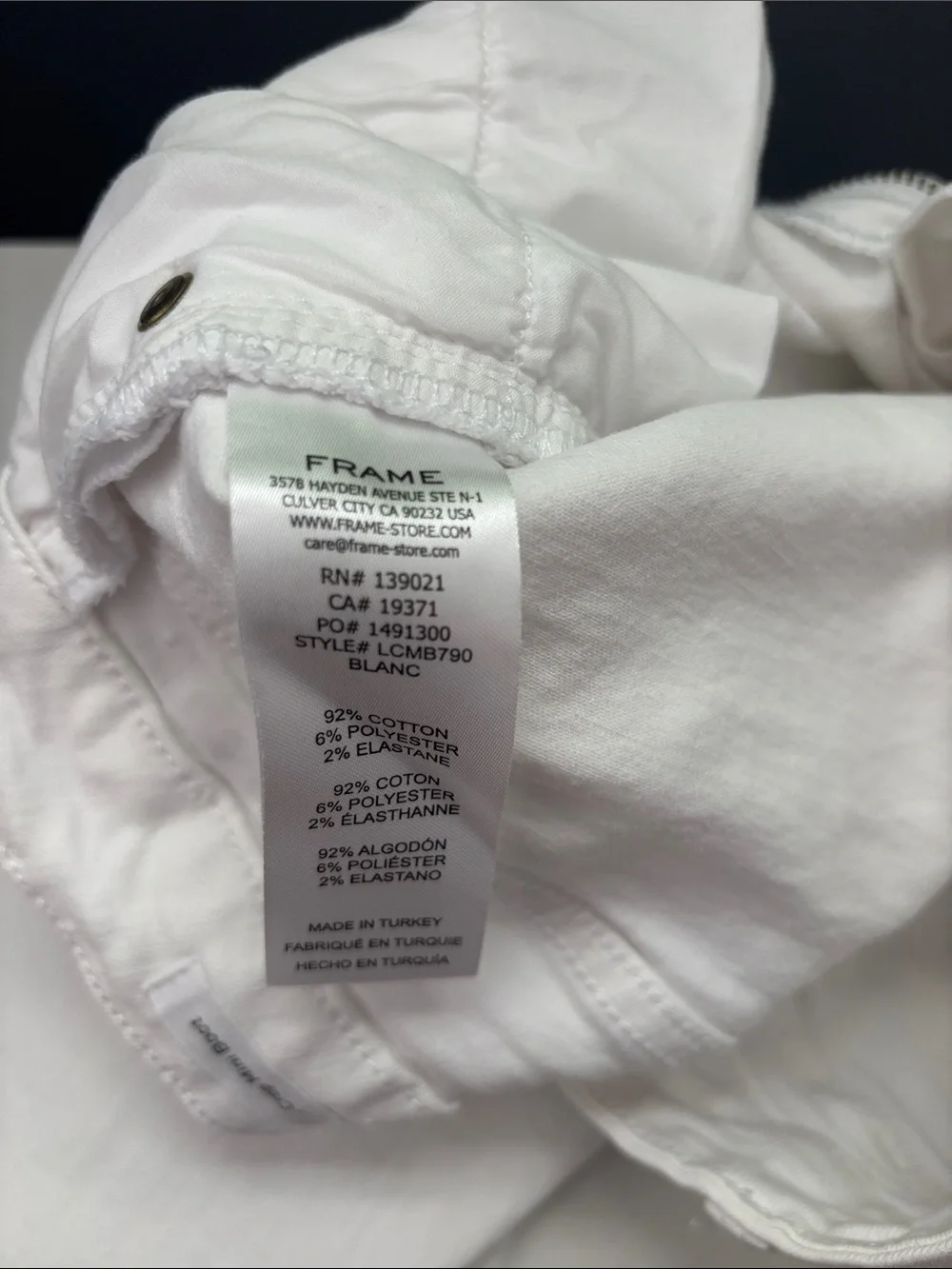Frame Le Crop Mini Boot White Jeans Size 28